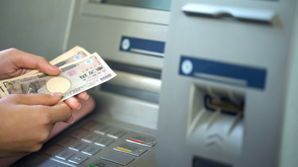 Where can I withdraw money with my Wise card in Japan?