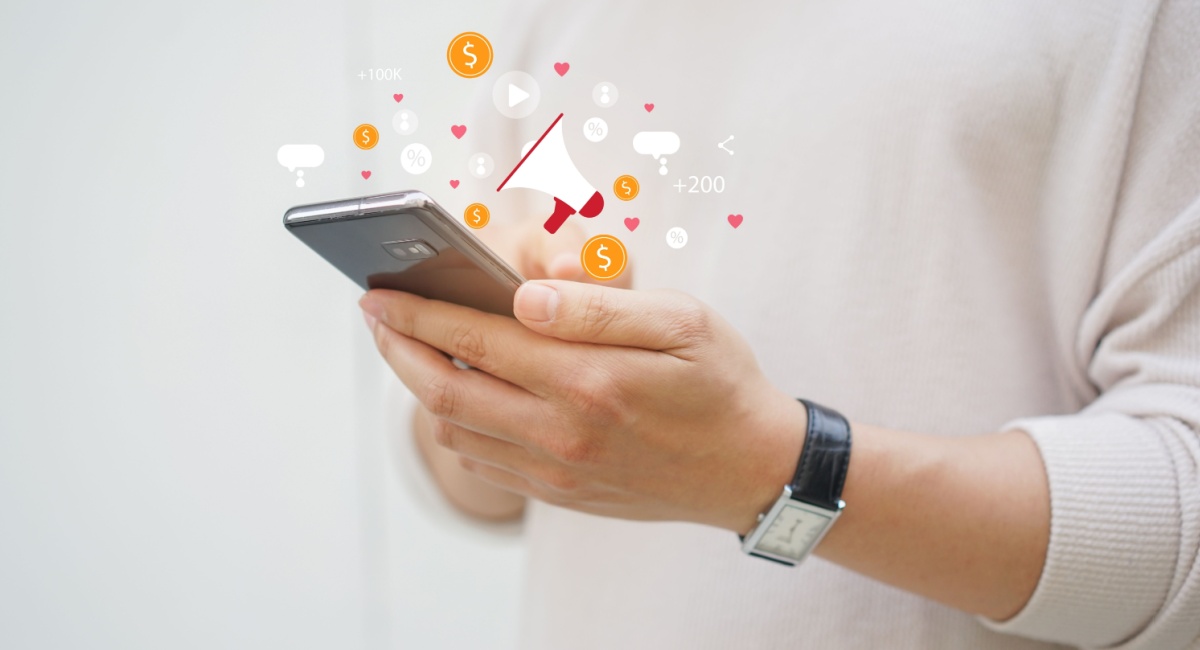 zoho social vs buffer