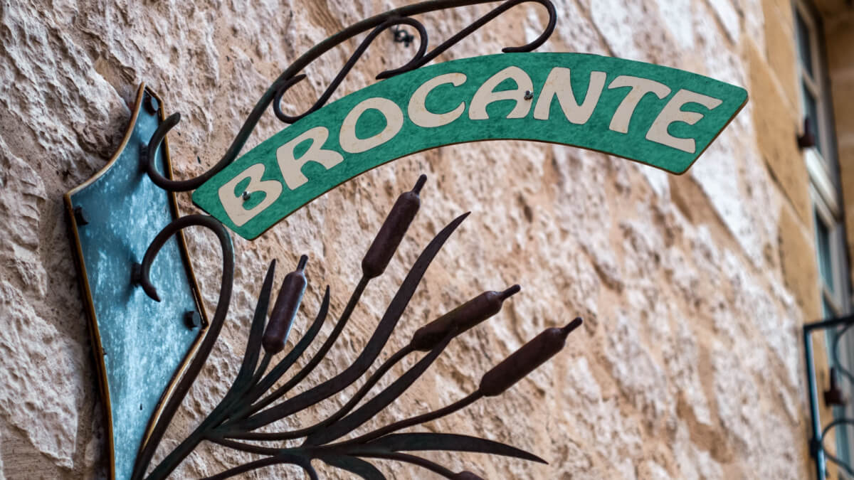 brocante-sign-in-france