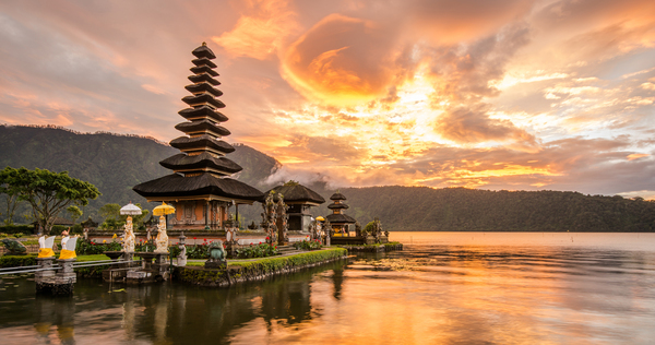 円からインドネシア・ルピアへの両替はどこで、いつするのがおすすめ?