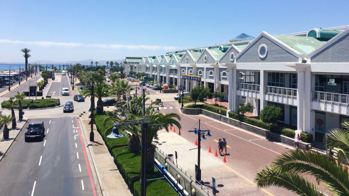 south-african-street-near-ocean