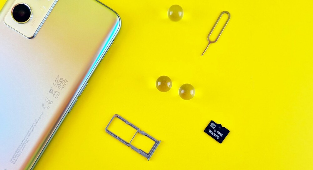 eSIMとSIMカードの違い