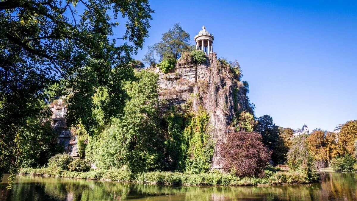 Buttes-Chaumont Park