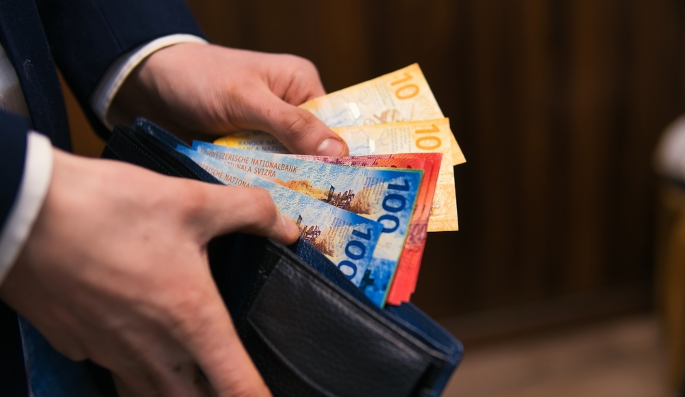 スイスで現金が必要になる具体的なケースと目安額