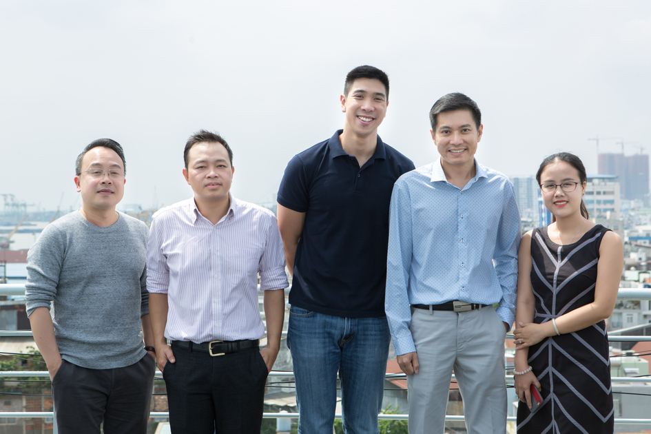 Axpara team