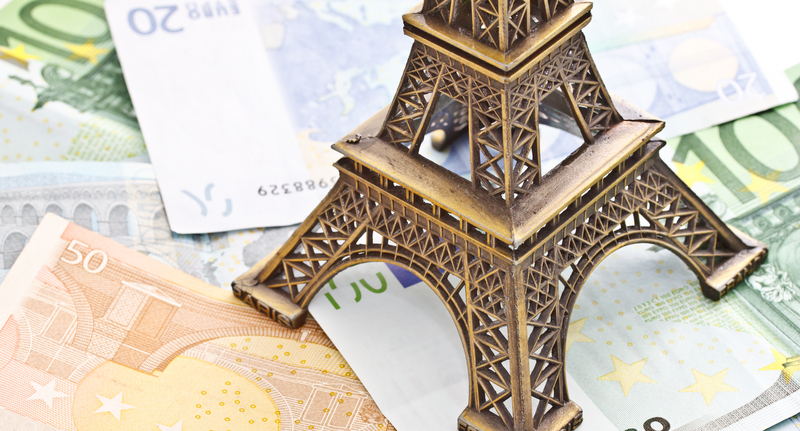 フランスではどのくらい現金が必要？