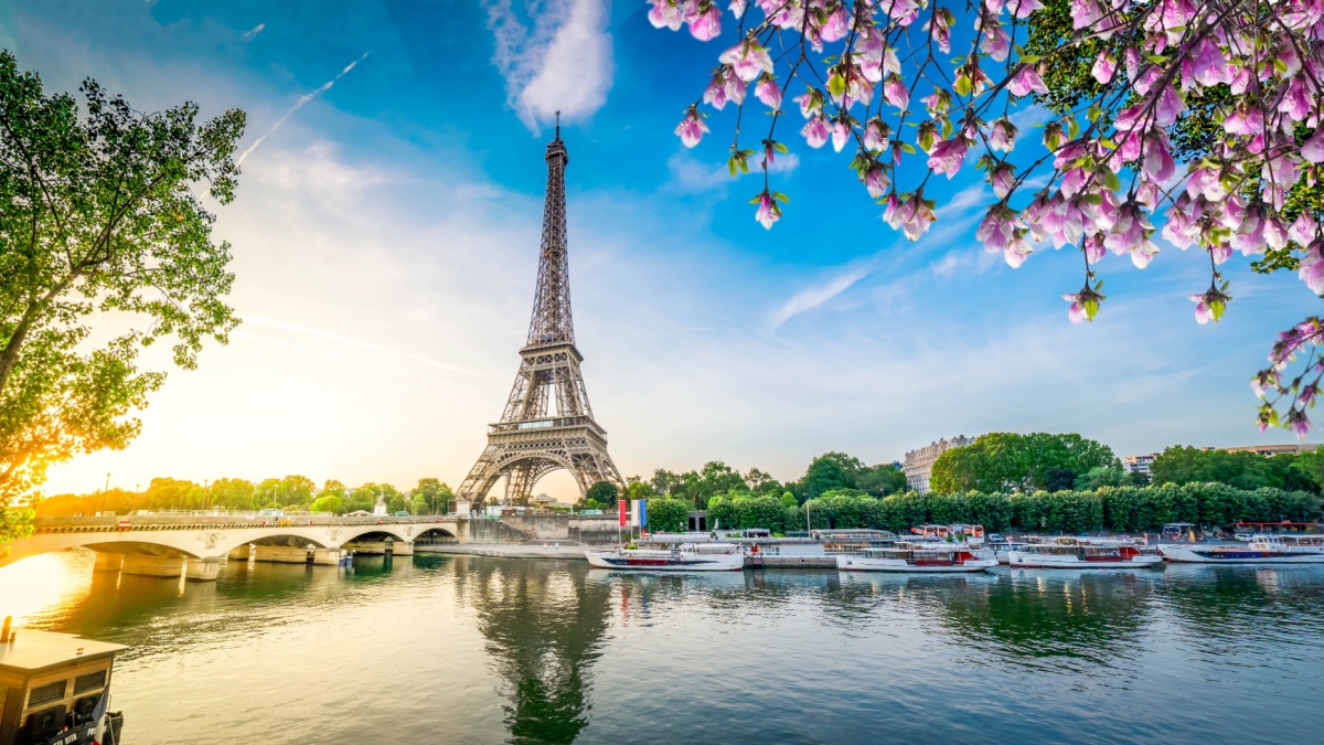 paris-business-cityscape