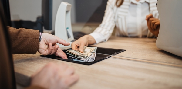 海外へ行く前に外貨両替は必要になる？