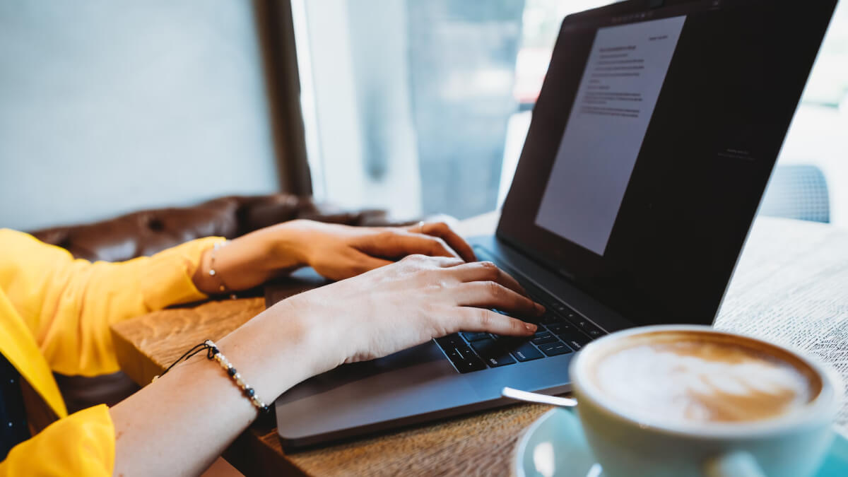 foto-fiverr-vs-upwork-colombia