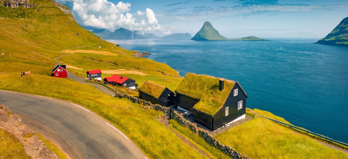 summer-houses-in-denmark-by-water