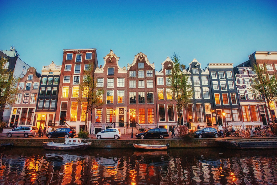 オランダでタクシーに乗る際に気をつけたいこと