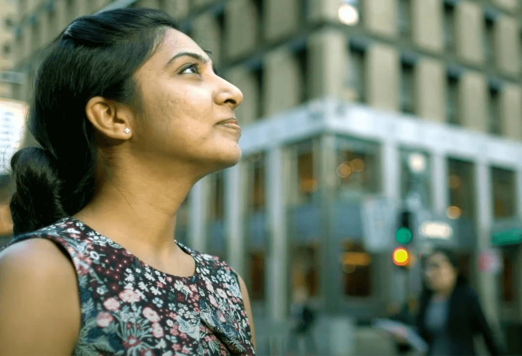 O Mathu sorri porque a Wise é uma forma muito conveniente de enviar dinheiro internacionalmente.