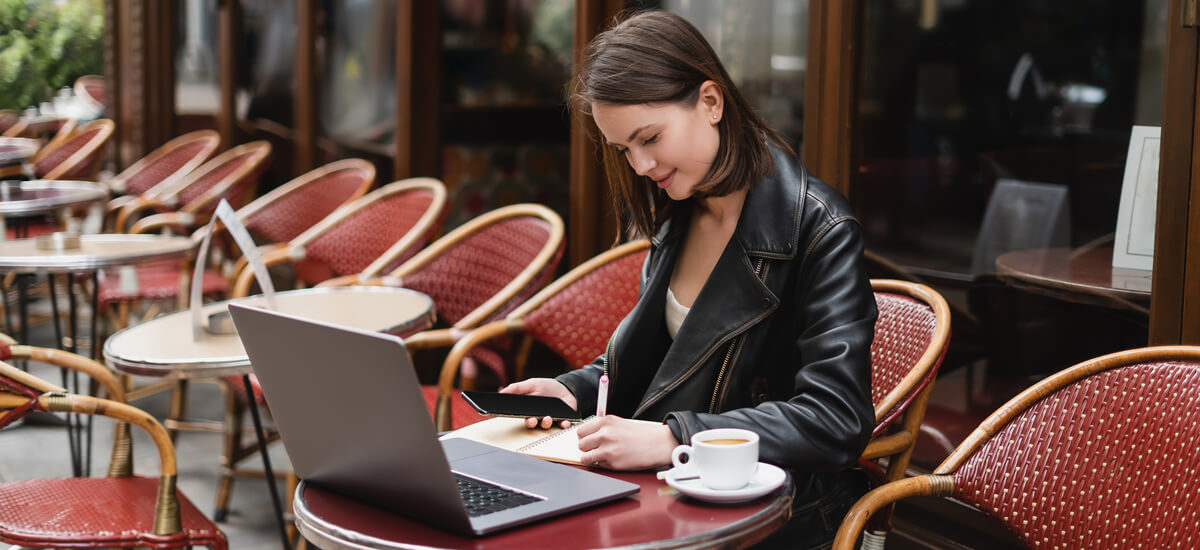 work and travel as a freelancer abroad