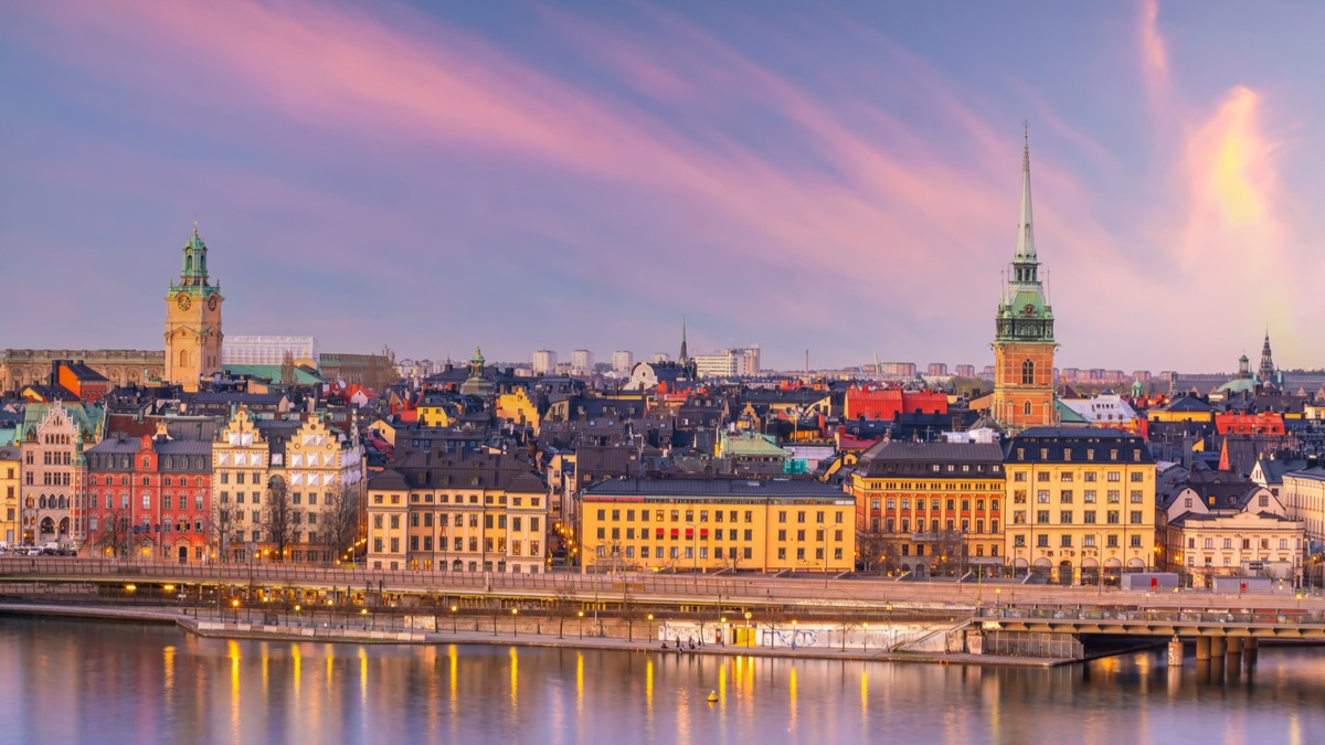 kem-rabotat-v-shvecii