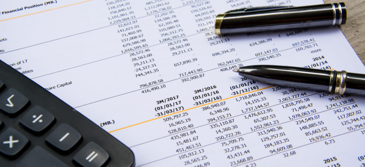 cash-flow-statement-pen-calculator