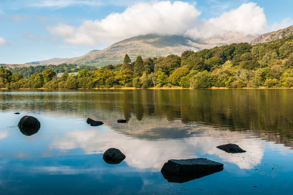 hiking-in-lake-district-old-man-of-coniston