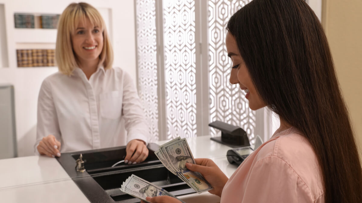 what is a correspondent bank