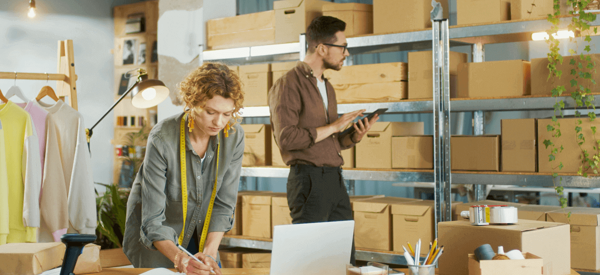 business-people-working-in-clothing-store