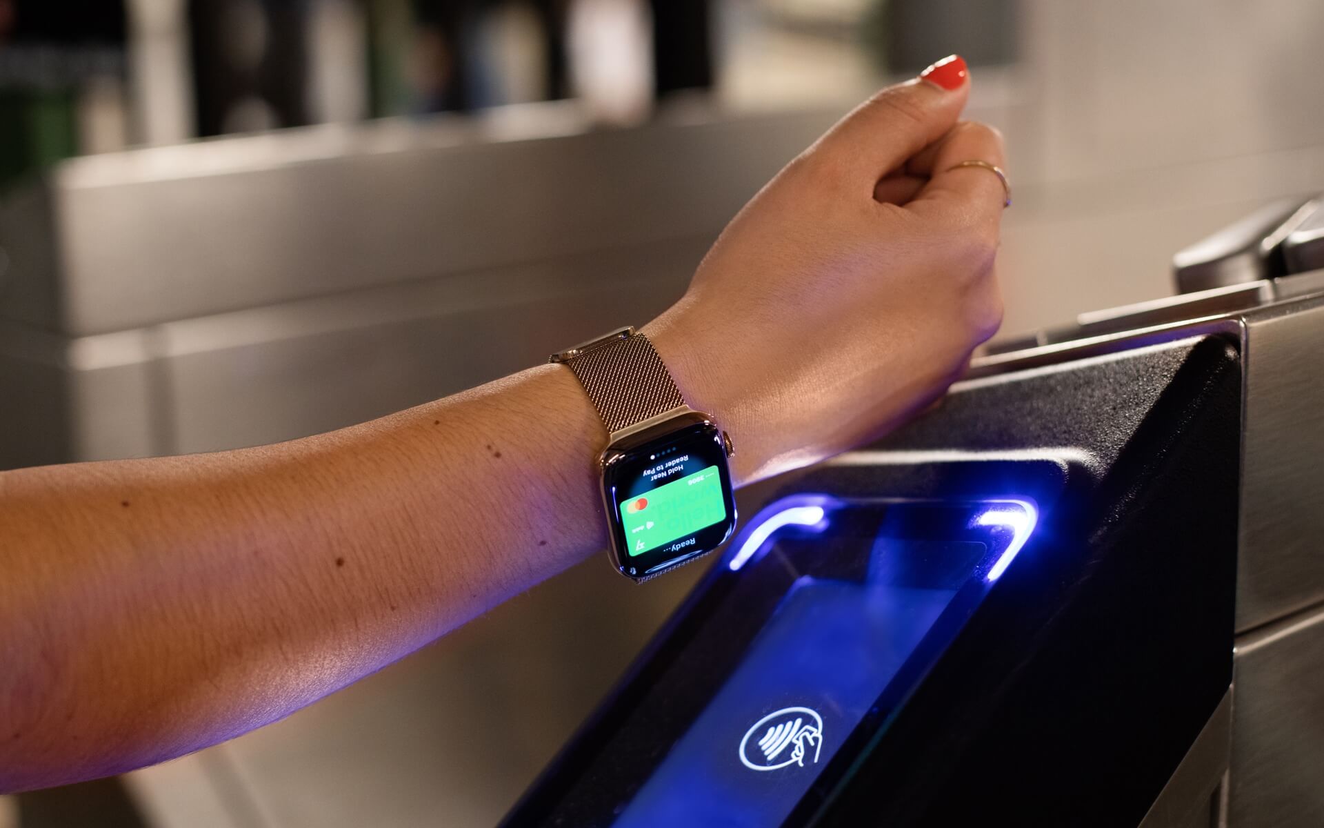 Wise card used with Apple Watch