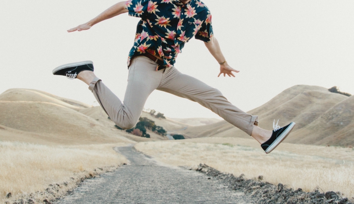 pay with the mid-market exchange rate