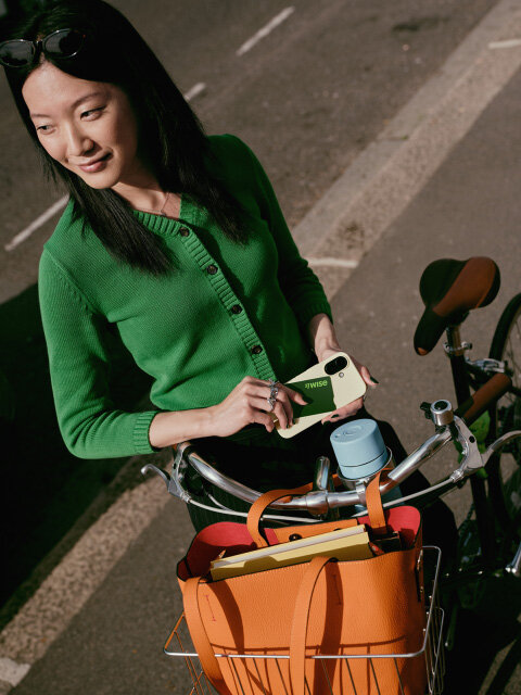 Pessoa gerenciando permissões da equipe
